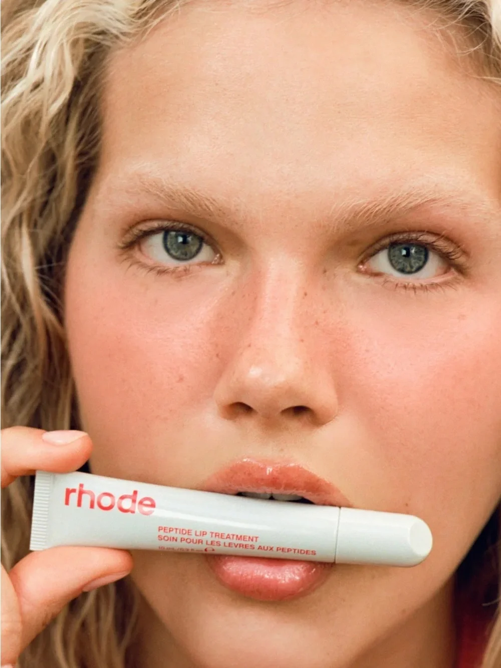 Rhode Peptide Lip Treatment in Strawberry Glaze - BNIB!